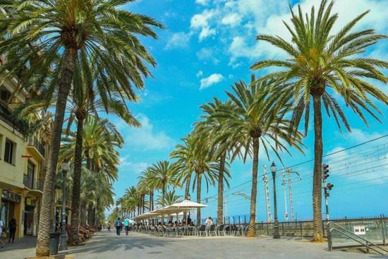 Casabala - Near The Beach And Barcelona Center Badalona Eksteriør billede